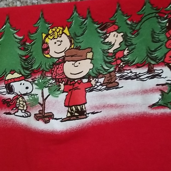 Peanuts Holiday T-Shirt - Picture 3 of 8